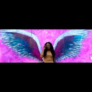 Meet your Posher, Aerain